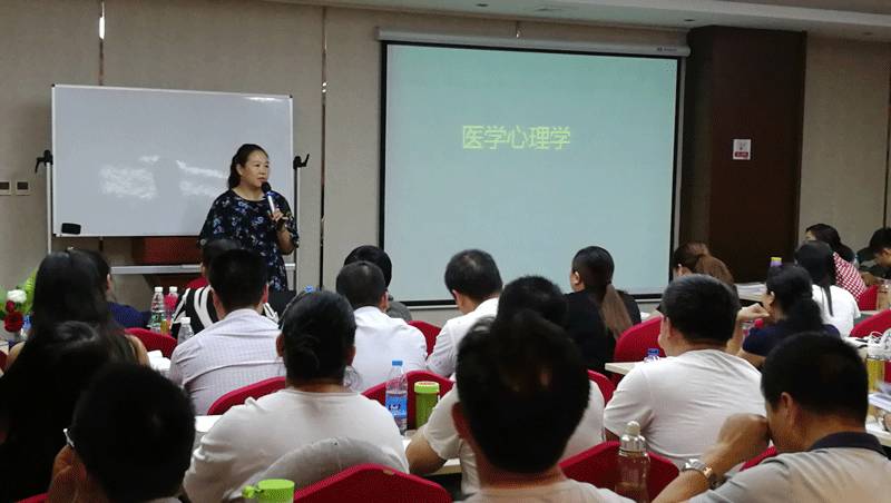 雷昭老师岳杨老师王妍老师张云清老师陈冰雪老师一线名师汇集,白天