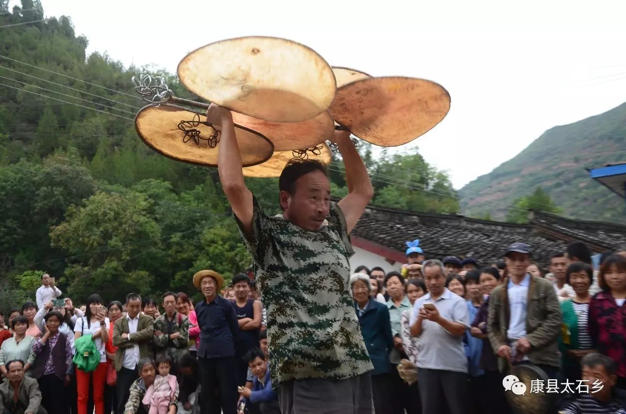 康县太石乡民俗文化—神秘羊皮扇鼓舞!