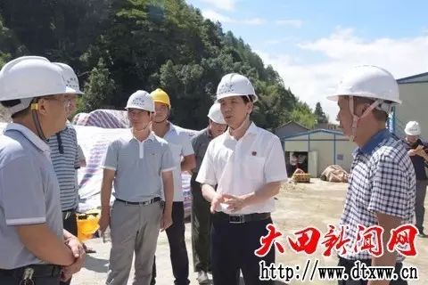 ①县长林金龙调研重点交通项目建设情况 ②县委书记熊旭明到园区调研