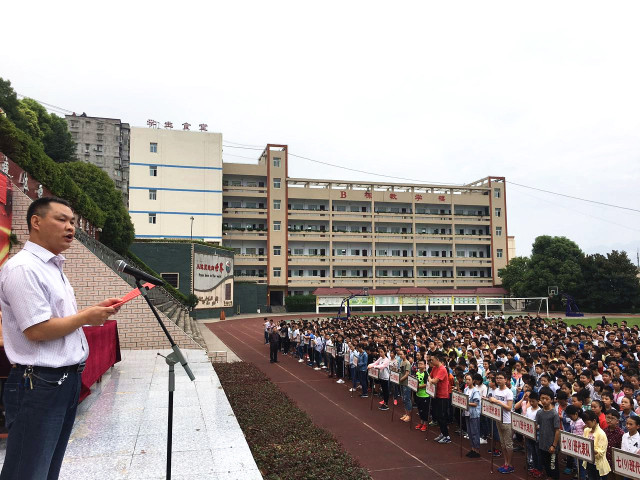 (谭栋武讯) 尊敬的老师,亲爱的同学们: 大家上午好!