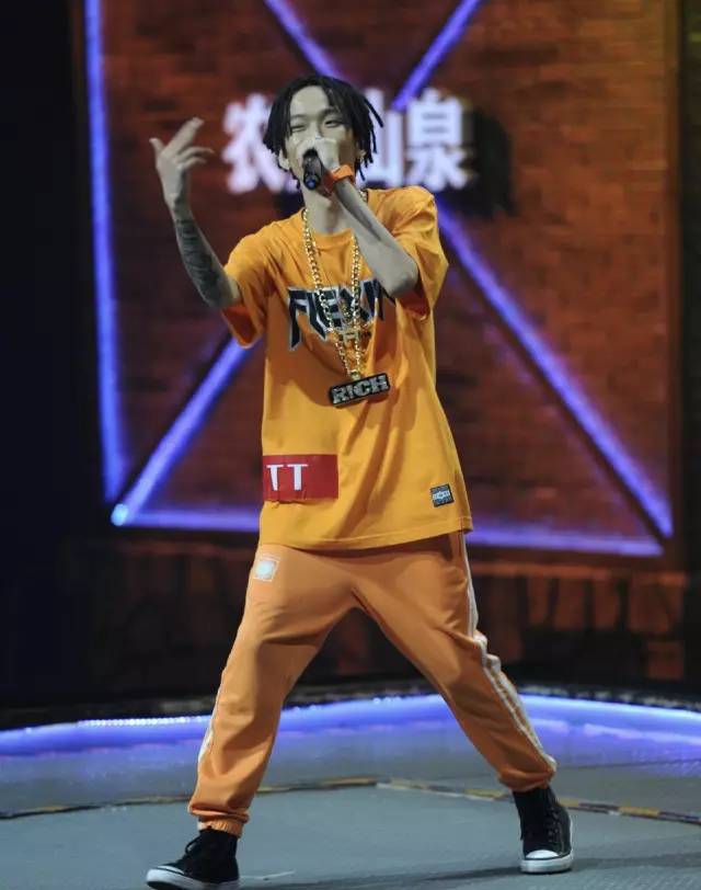 《中国有嘻哈》的rapper们真的很会穿,简直是行走的时尚啊!
