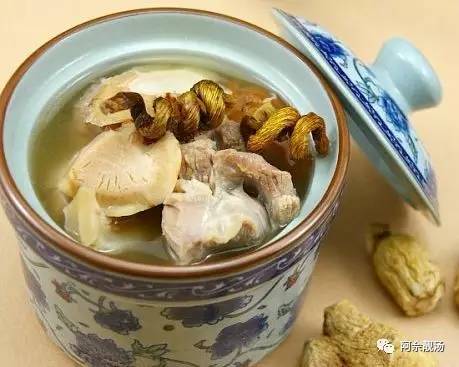 秋季宜煲汤养生,5种中药煲汤食谱推荐
