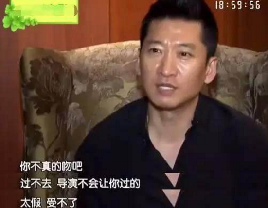 真相大白了，周杰舌吻林心如都是导演硬逼的