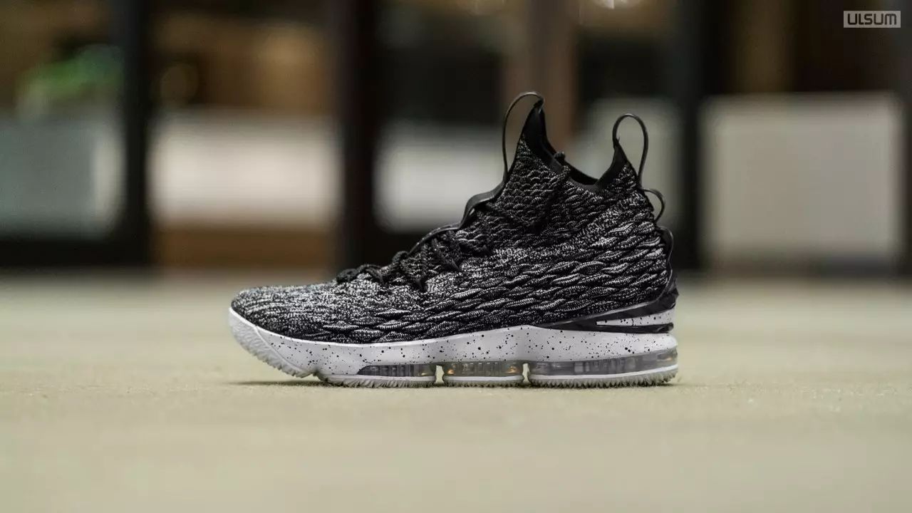 为什么詹姆斯这么喜欢 LeBron 15 | ULSUM