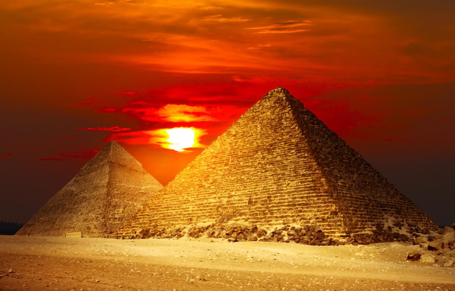 为什么埃及人要建造金字塔？_百度知道