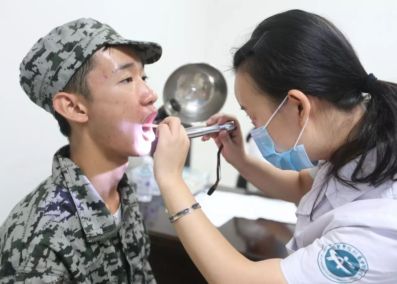 耳鼻咽喉科检查