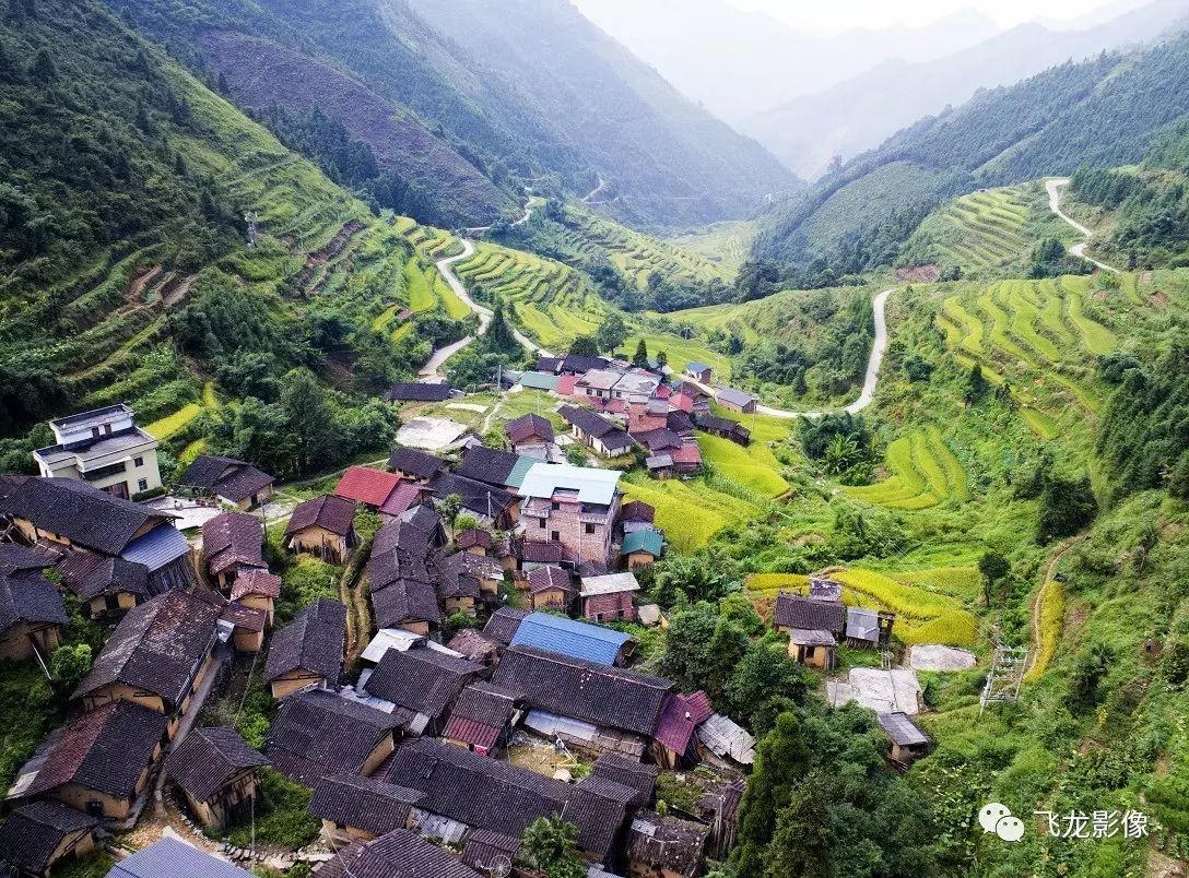 都会带我游历乳源的山山水水,最近我有打算想把乳源深山的瑶寨都拍