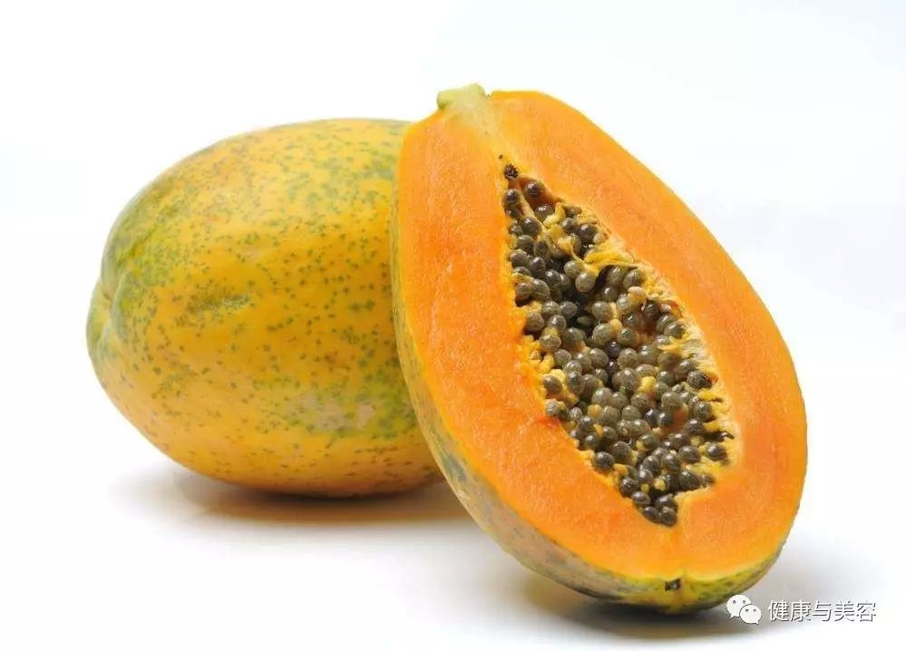木瓜含有滋润皮肤的营养,对干燥的肌肤有帮助