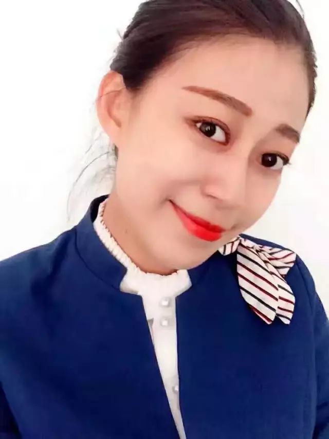 杜莹 27岁