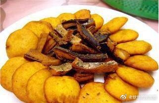 4.大连:咸鱼饼子