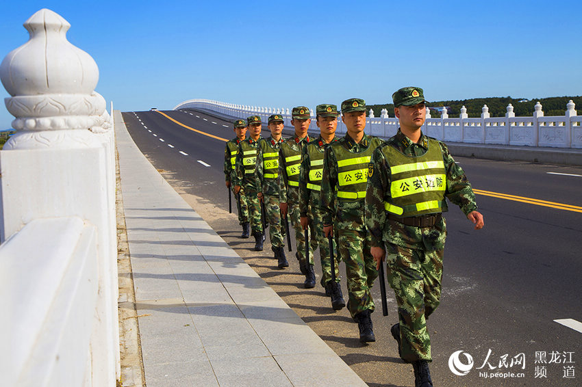 进一步维护边境线的平安稳定,保证界湖作业渔民合法捕捞,守护边境安全