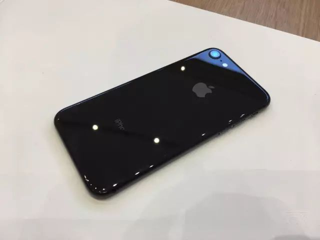 iphone8/8plus 真机实拍