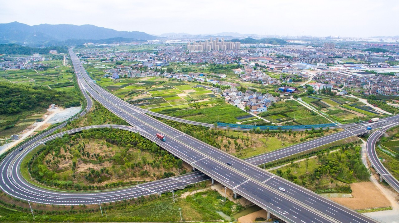 双鸭山市人口流出多吗_七星峰在双鸭山市吗(3)