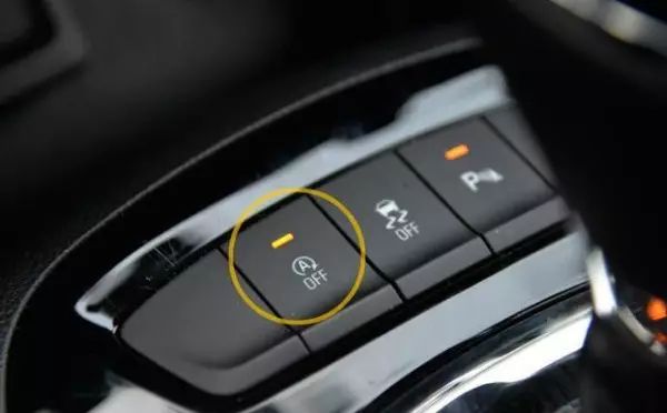 你的爱车有这个按钮吗 这是发动机启停按钮 能够让发动机随车子启动