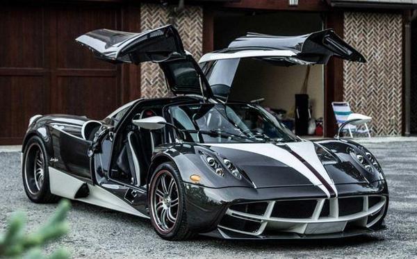 还有神兽帕加尼huayra