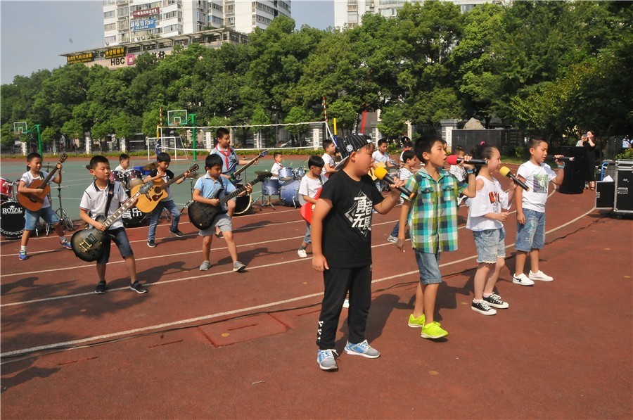 第七届长江钢琴音乐节——钢琴名家走进宜昌市实验小学