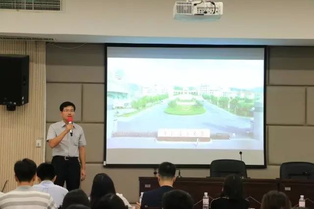 2017年中国海洋大学研究生会成立大会顺利举行