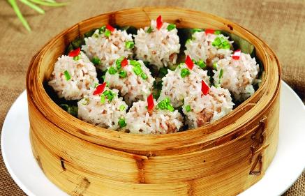 珍珠圆子是湖北沔阳(今仙桃市)著名的汉族 小吃 ,系著名的