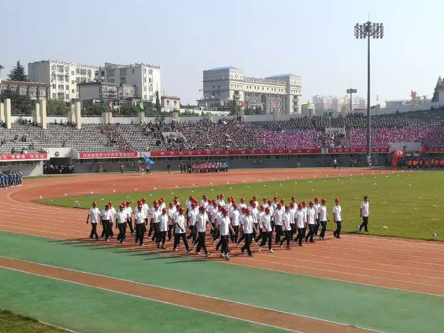 信阳市驻人口_信阳市地图