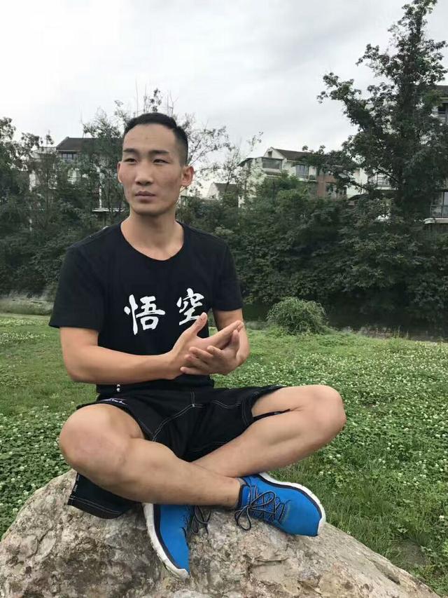 泰拳麻绳之王梁守涛王者归来,曾经逼泰拳最硬男人星当高挂免战牌_搜狐