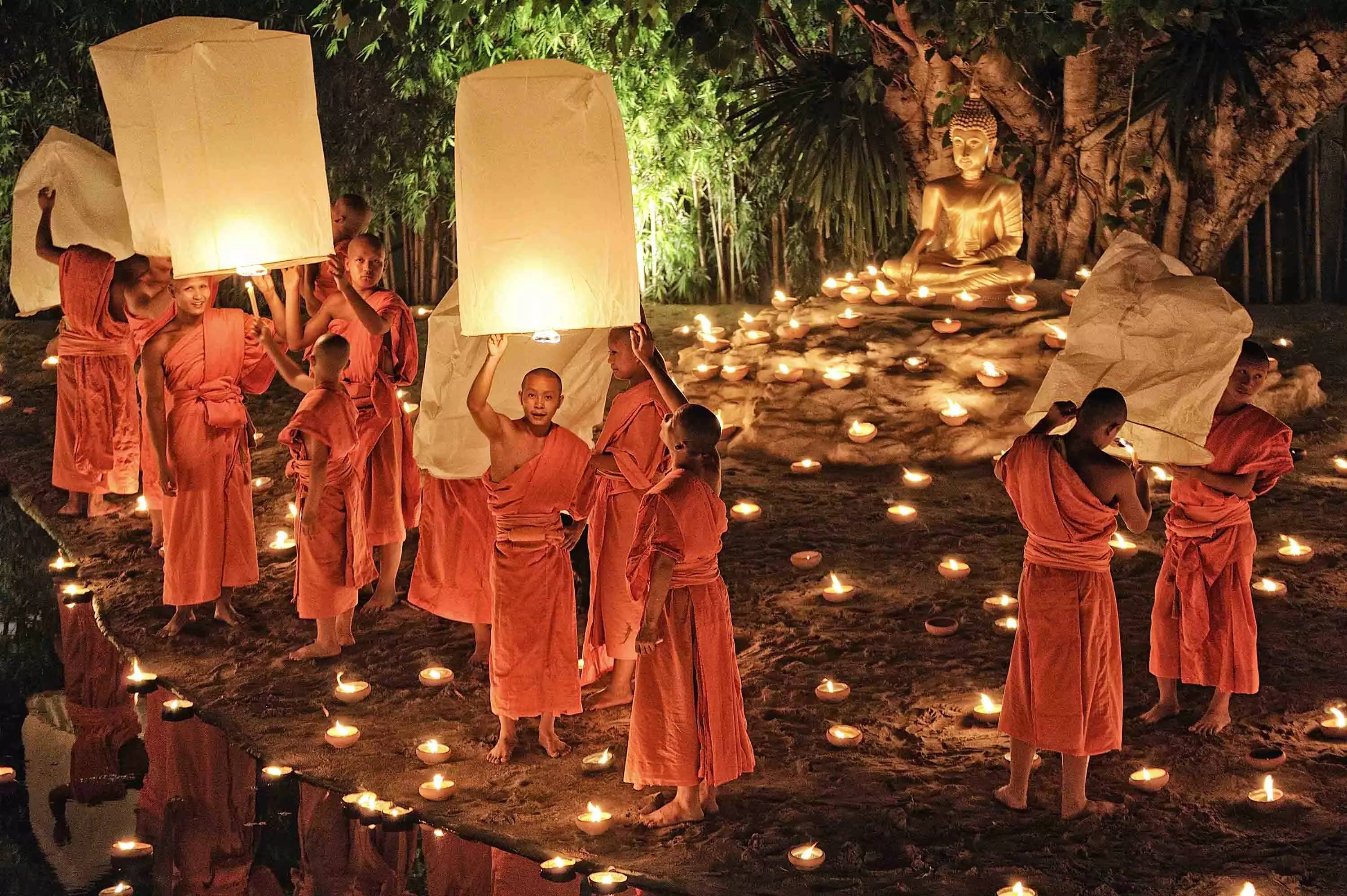 泰国清迈天灯节，泰国七大奇景”之一。有机会要去看一次