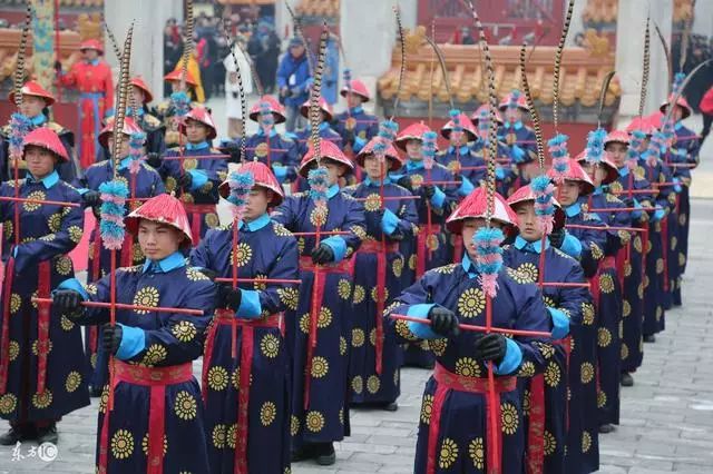 满族现在还有多少人口_今年中美都有人口普查,满族会有多少人口