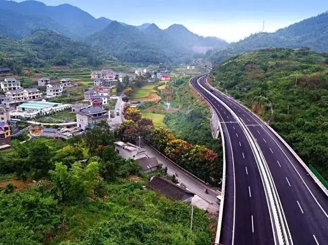 来源:湖南省高速公路管理局,红网,新湖南 返回搜             责任