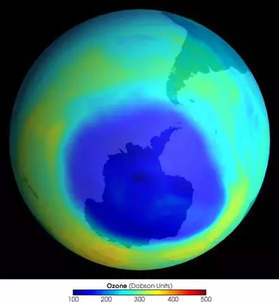 国际臭氧层保护日保护地球呵护阳光下的生命