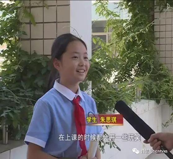 学生 朱思琪学生 方福乐:他上课的时候超级幽默,讲的内容也非常生动.