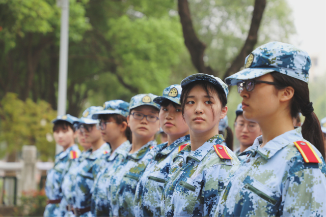 南师新young | 这才是军训服的正确穿着方式