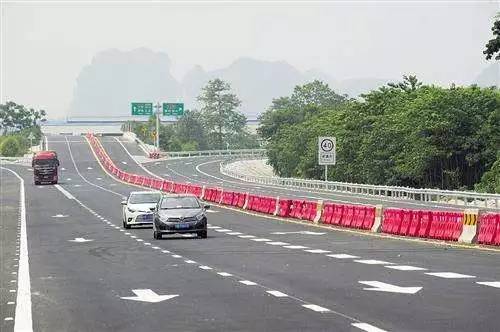 高速公路招聘_深圳高速公路招聘收费员(3)