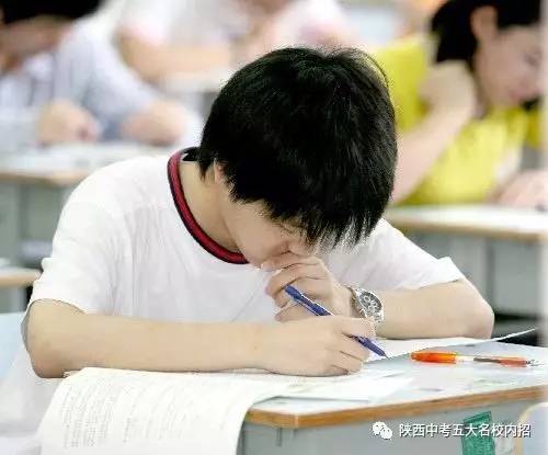 初三学生将面临中考,所以部分学生会觉得学习生活很累