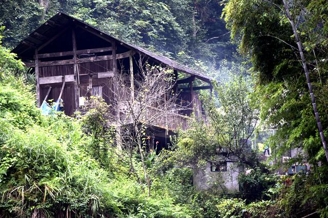 湘西采风,随拍大山里的那些木房子 摄影图集