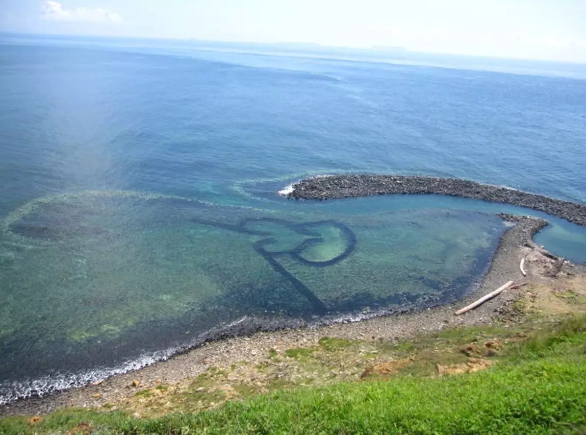 yuantengkeai @virginia:阴天的北海道摩周湖 台湾澎湖县的双心石沪