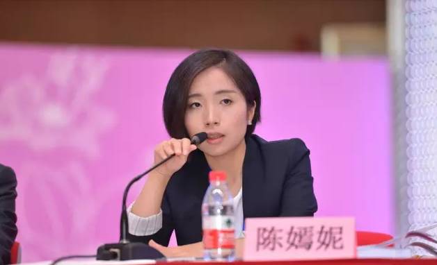 屈辱美丽董事长10_屈辱的美女董事长(2)