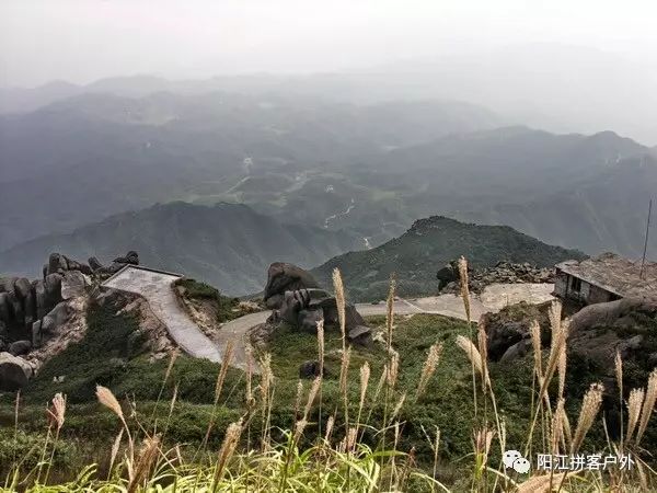 已报名20人10月1日约伴登广东粤西第二高峰鹅凰嶂顶