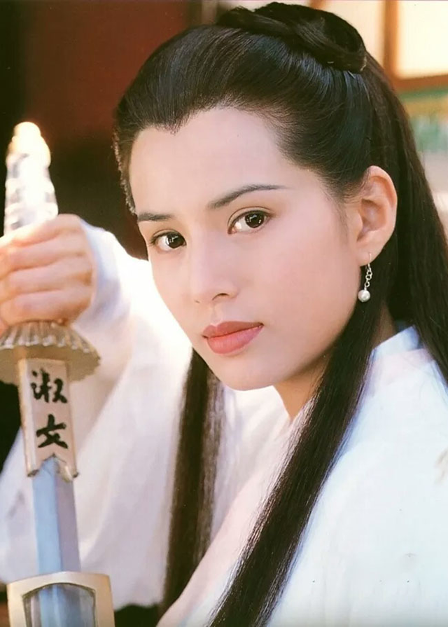 1995年tvb版《神雕侠侣》,由古天乐和李若彤主演,这两人很配啊,无论