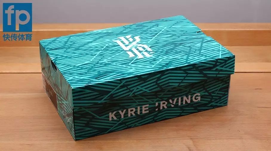 货号:aj1692-700kyrie 3 mm ep开箱介绍欧文本人在当时上脚了这双kobe