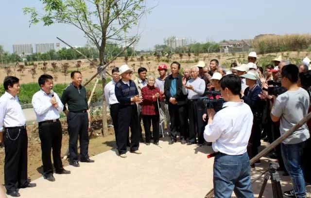 闻喜县有多少人口_关于 闻喜县平安街十字口有一废弃车辆长期停放无人管理(3)