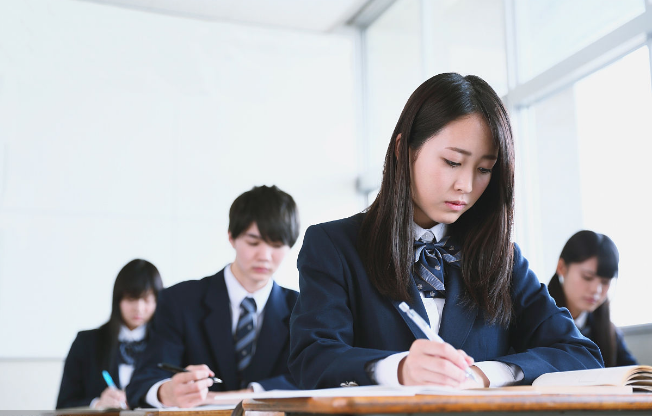 留学日本是申请语言学校还是研究生 _搜狐教育_搜狐网