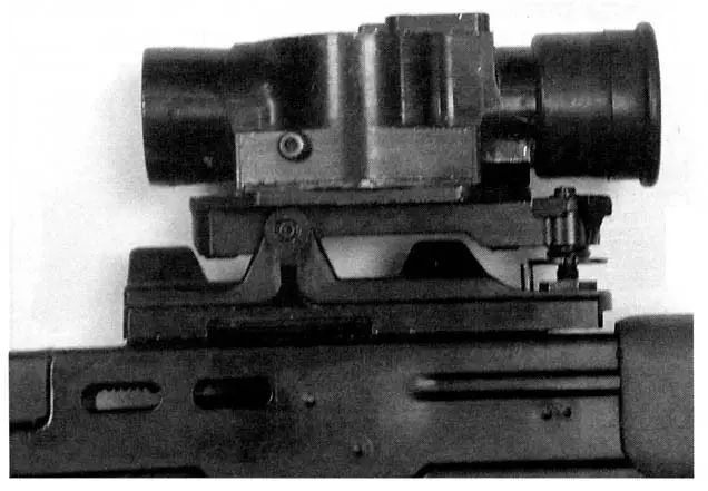 由于成本方面的原因,只有战斗步兵部队使用的l85a1是配备有氚光瞄准镜