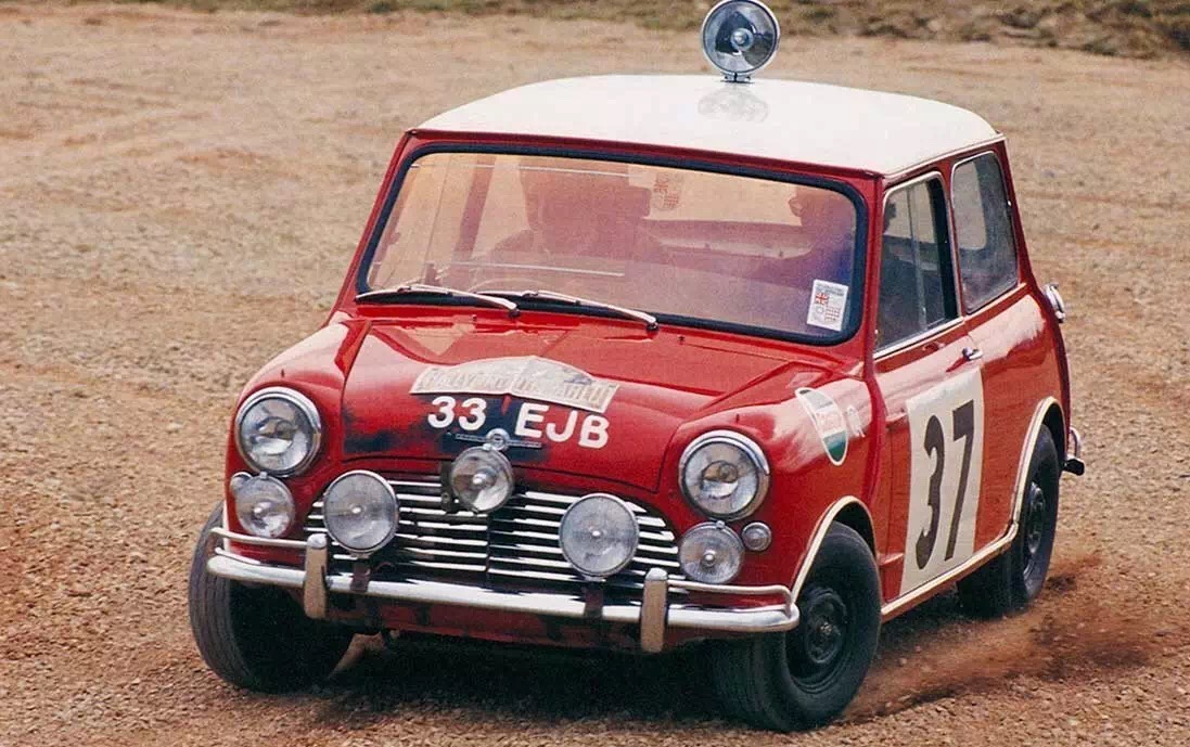 这也就有了第一辆   mini cooper