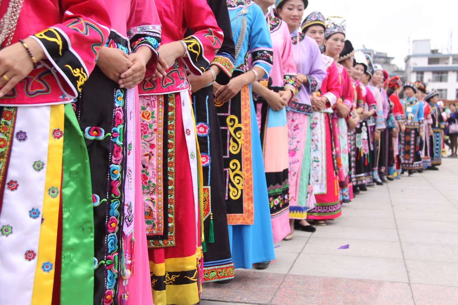 民族风藏装女半身裙藏式假藏袍藏族服装一片式裹裙藏服围裙锅庄裙-阿里巴巴