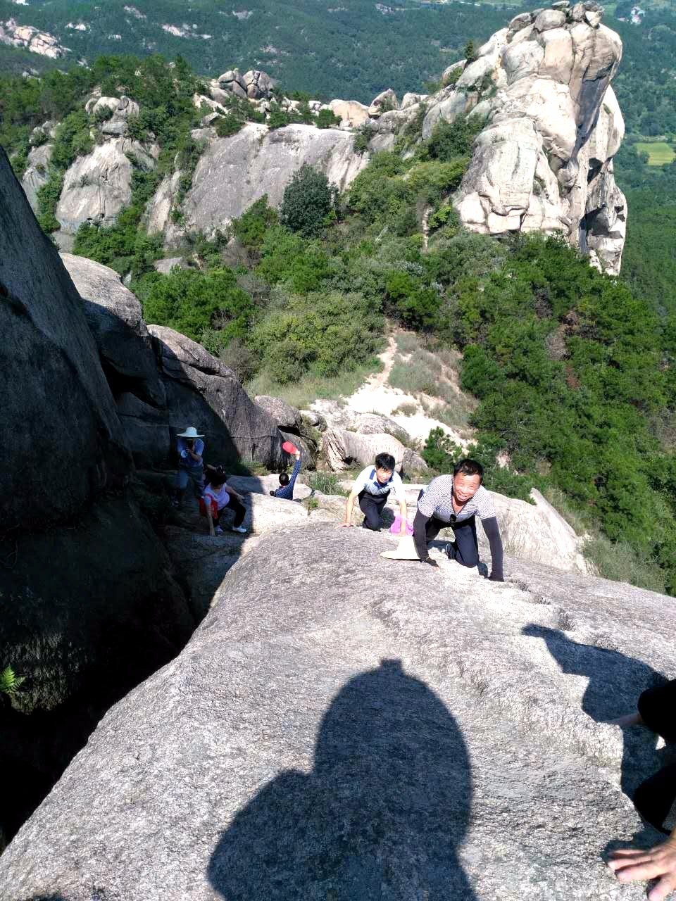 朱兴安登凌大顶山