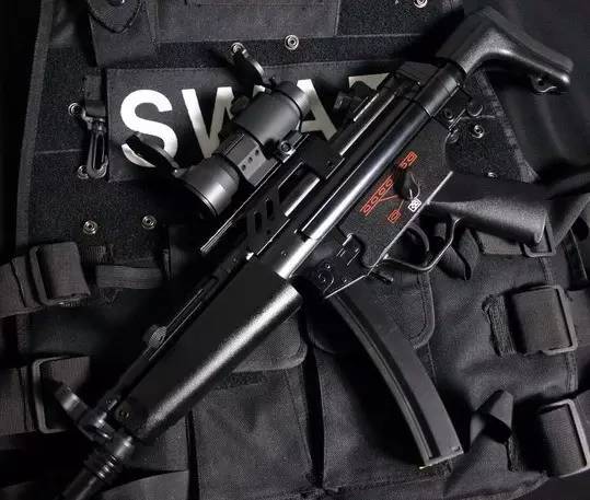 枪械库:gsg9手中的达摩克斯之剑——h&k mp5冲锋枪!