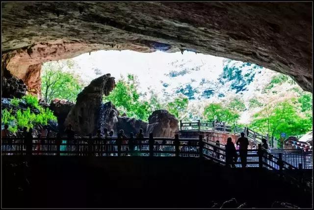 九乡彝族回族乡是云南省宜良县的一个少数民族乡,民族构成以汉族,彝族