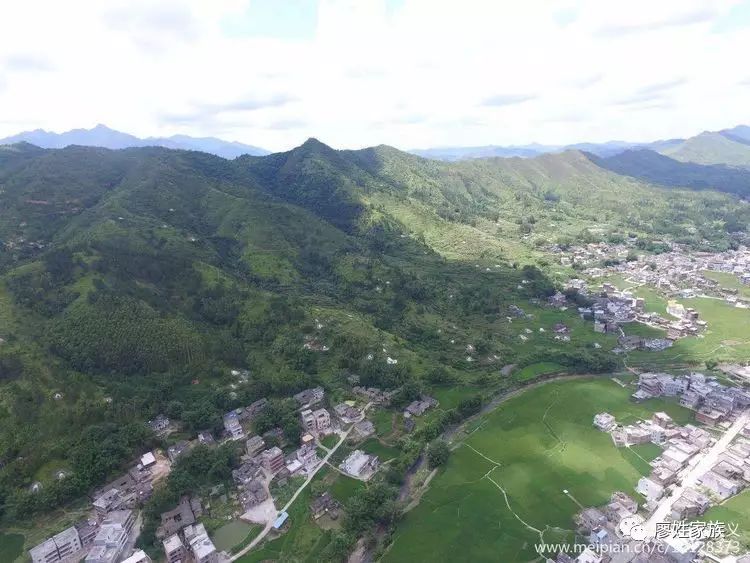 梅州市五华县长布镇栋新村棉輋里自然村《广东省自然村落历史人文