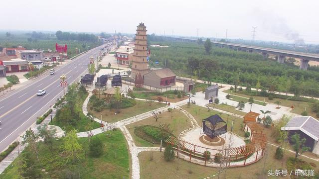 航拍庆安寺塔:临渭区和大荔县交界处的地标