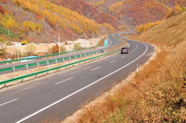 东北秋天最色公路,今年一定要去看看!