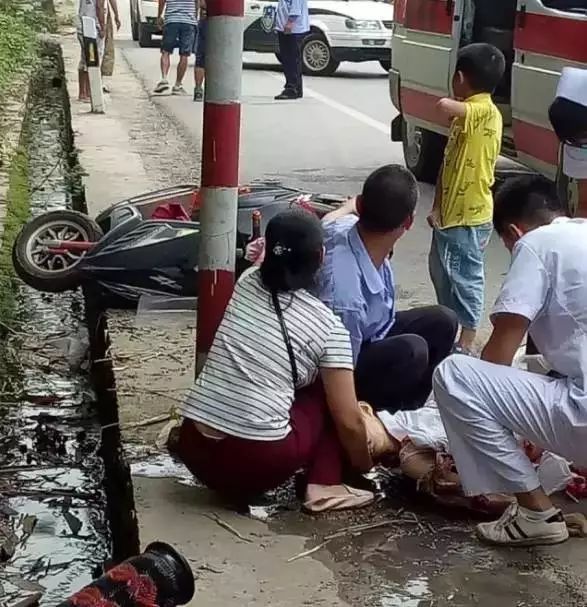 桂林一小女孩被大货车碾压,当场死亡!只因没注意